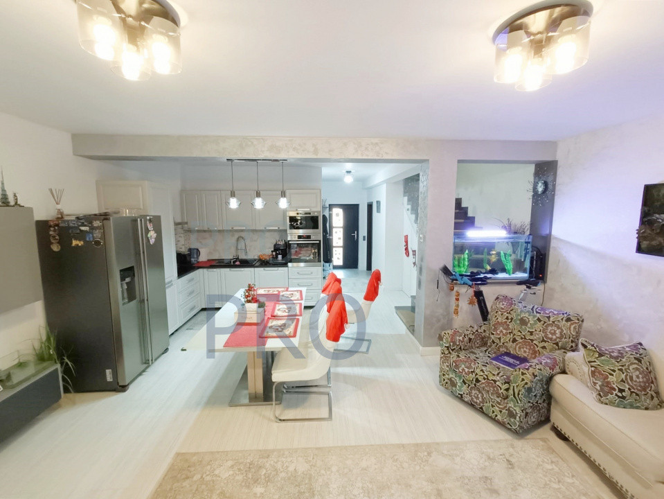 COMISION 0% Casă modernă/5 camere/terasa/garaj/318 mp teren/Șelimbăr 