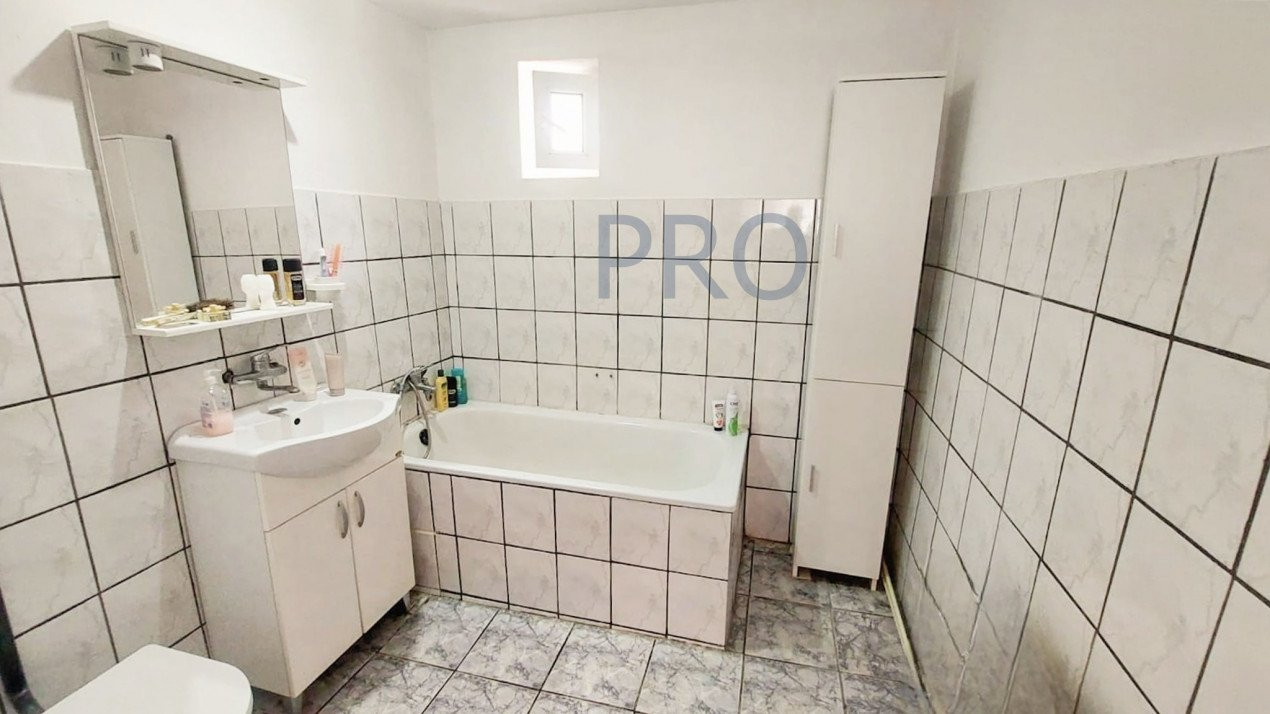 COMISION 0% Casă individuală/5 camere/460 mp teren/garaj/zona D.D. Roșca 
