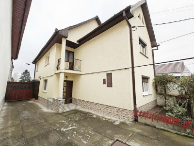 COMISION 0% Casă individuală/5 camere/460 mp teren/garaj/zona D.D. Roșca 