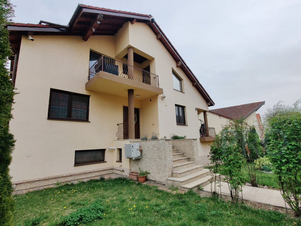 COMISION 0% Locuință+afacere/5 camere/terasă/garaj/laborator cofetărie-pizzerie 