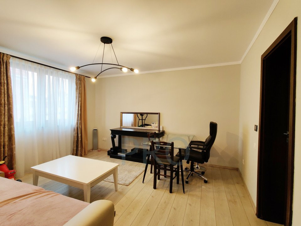 COMISION 0% Locuință+afacere/5 camere/terasă/garaj/laborator cofetărie-pizzerie 