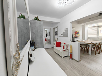 COMISION 0% Apartament modern/2 camere decomandate/etaj 1/Terezian