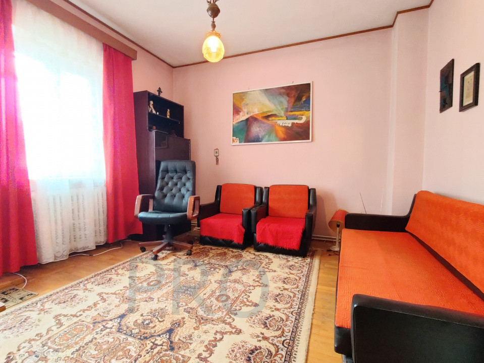 COMISION 0% Casă cuplată/5 camere/garaj/curte/zona Spitalul Cisnădie 