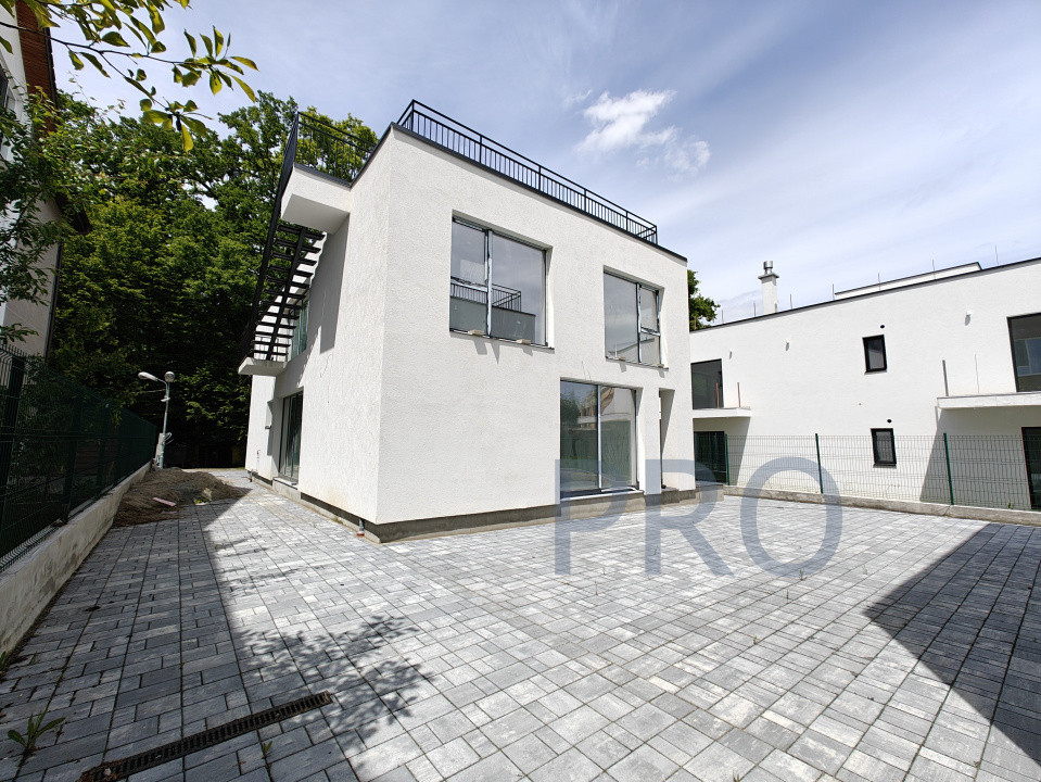 COMISION 0% Casă individuală nouă/4 camere/terasa circulabilă/zona Hilton