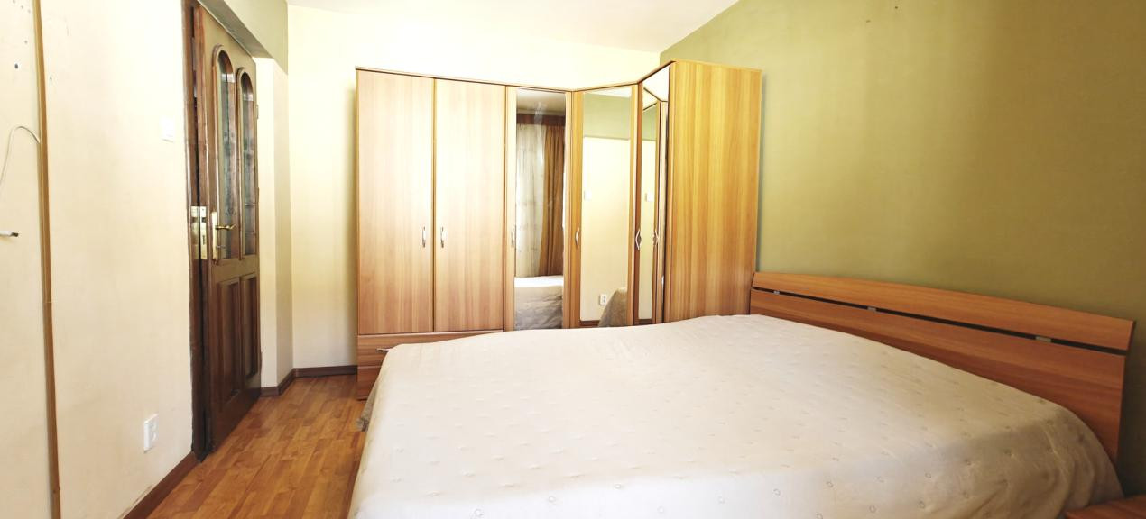 COMISION 0% Apartament 3 camere decomandate/2 băi/balcon/pivniță/Siretului
