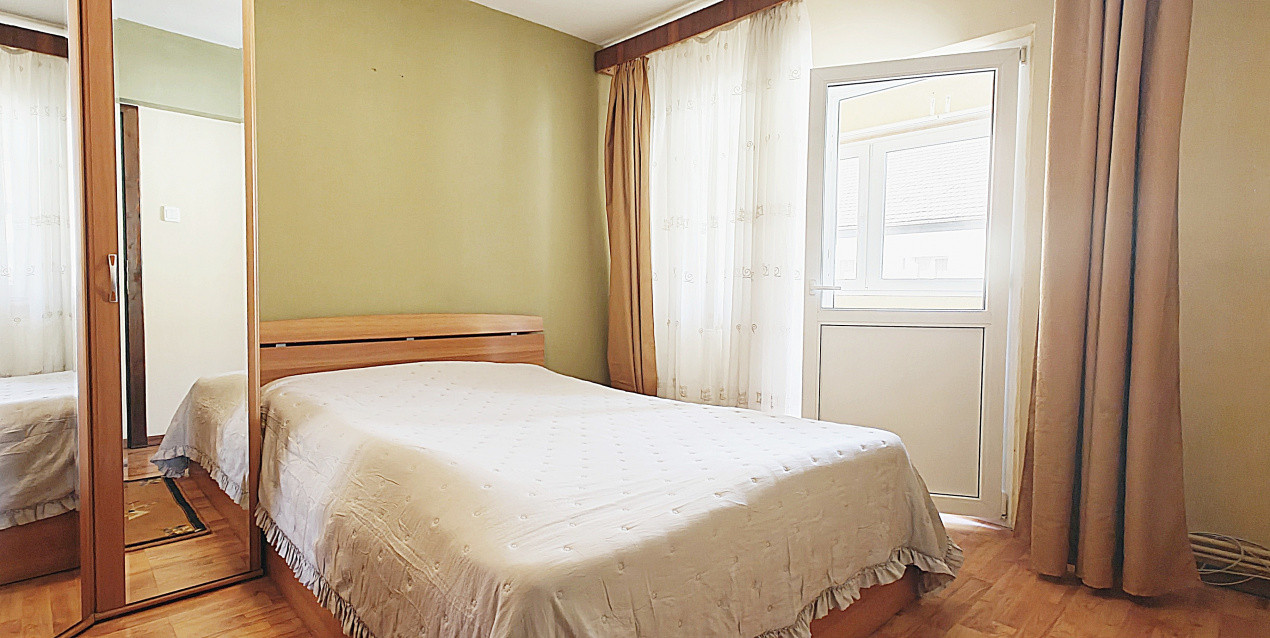 COMISION 0% Apartament 3 camere decomandate/2 băi/balcon/pivniță/Siretului