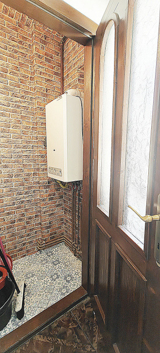 COMISION 0% Apartament 3 camere decomandate/2 băi/balcon/pivniță/Siretului