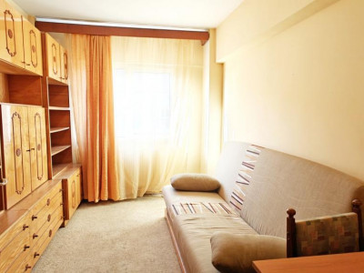 COMISION 0% Apartament 3 camere decomandate/2 băi/balcon/pivniță/Siretului