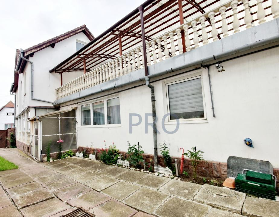 COMISION 0% Spatiu prestari servicii+2 apartamente+garaj+2 terase+520mp teren