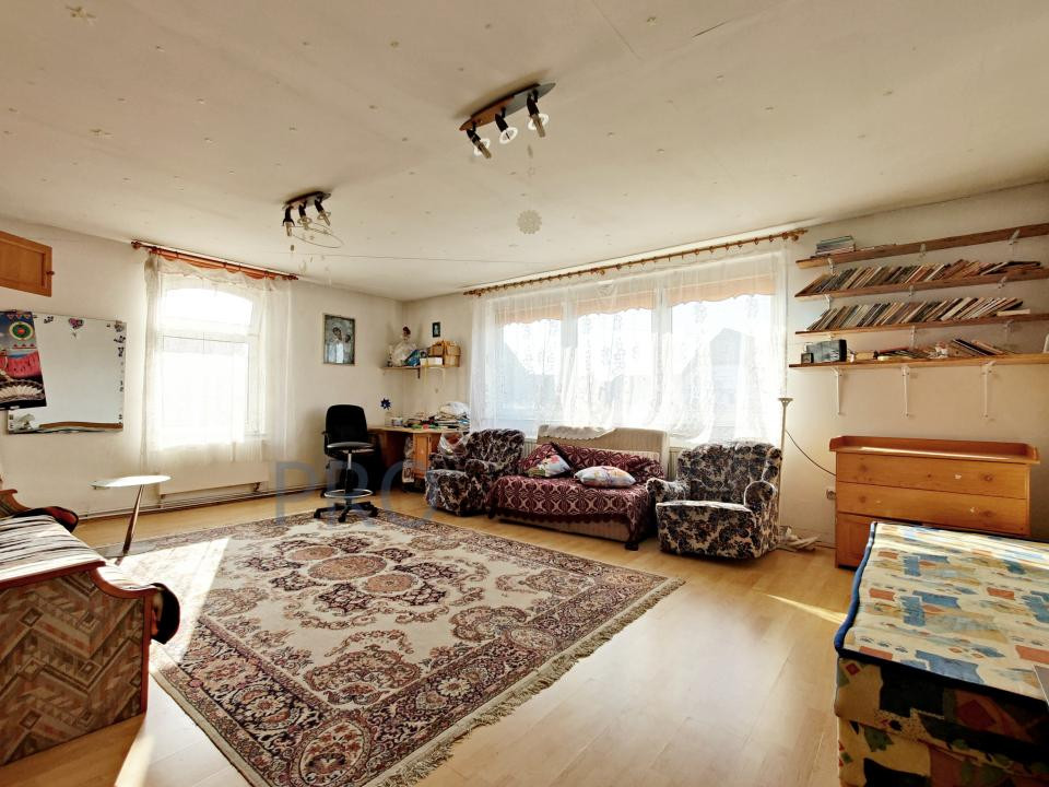 COMISION 0% Spatiu prestari servicii+2 apartamente+garaj+2 terase+520mp teren